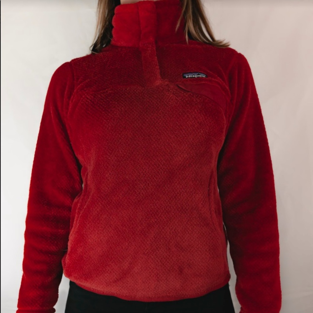 Patagonia pull over. size xs.